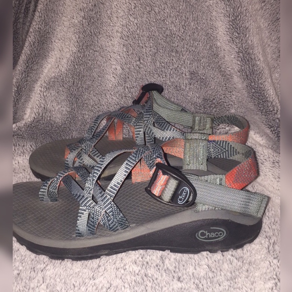 z/Cloud woman’s chacos size 6